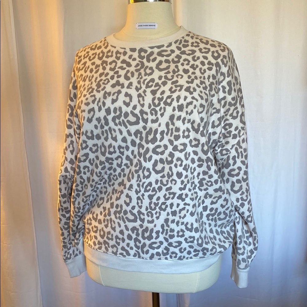 Leopard Print Oversized Sweater - Gray and White